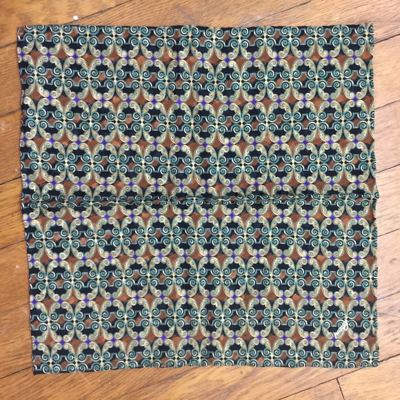 Brioni Other - Brioni Italian Vintage Print 80’s Pocket Square